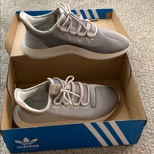 ADIDAS TUBULAR SHADOW